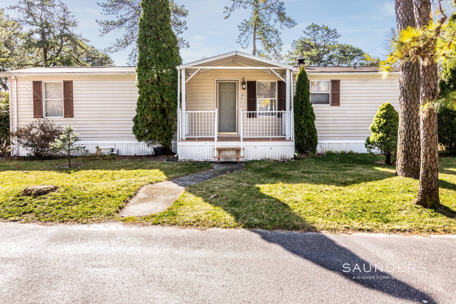 John Brady Real Estate Agent Hamptons Real Estate Saunders