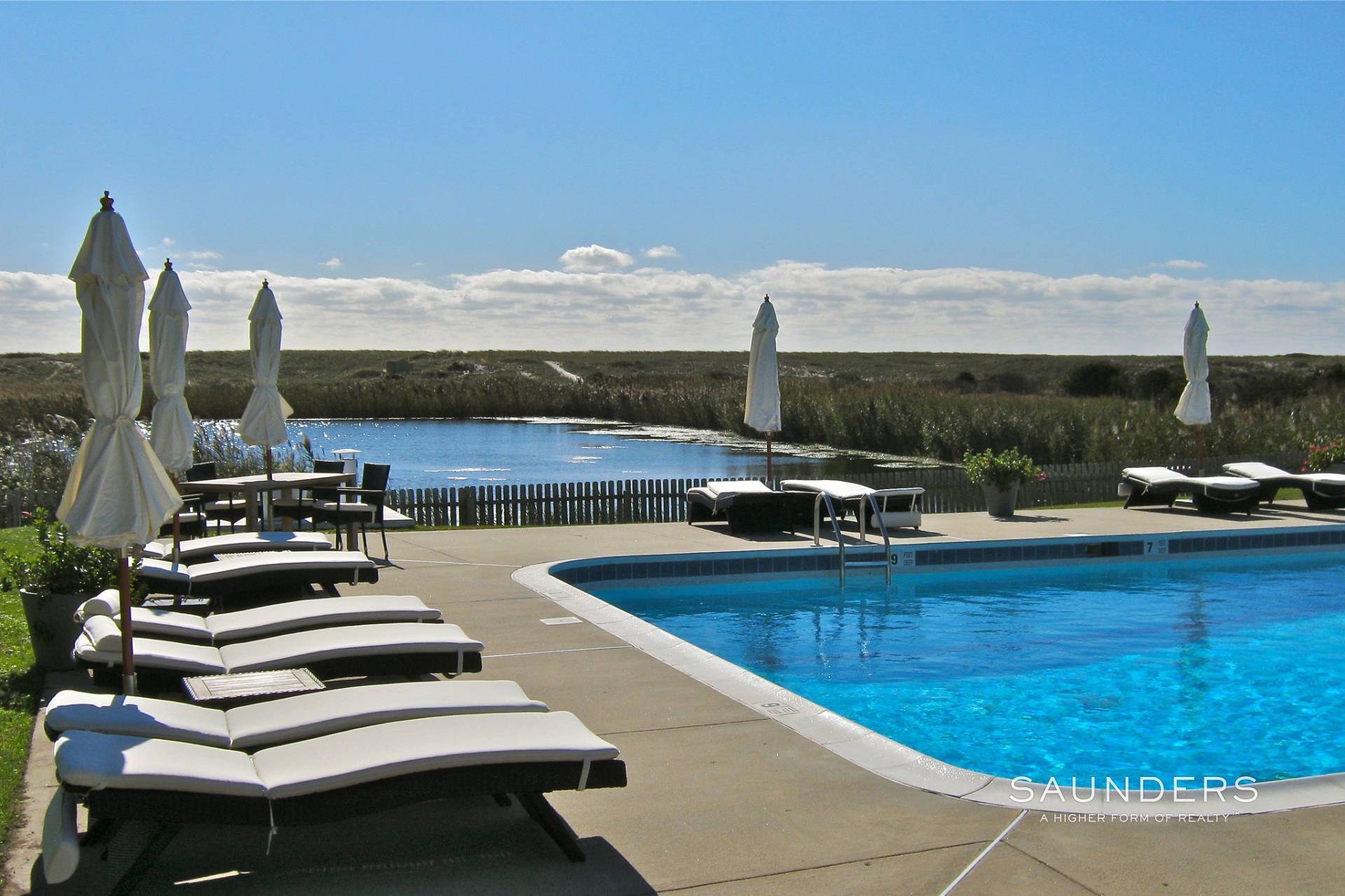 379 Bluff Road Amagansett New York 11930 Co Op Properties